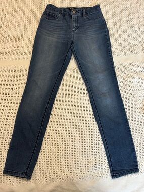 d. jeans Skinny Jeans in Dark Blue Wash Size 4